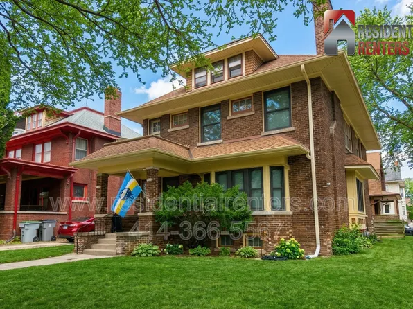 3002 N Frederick Ave, Milwaukee, WI 53211