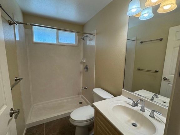 5th image of 2814 Henry St #A-1