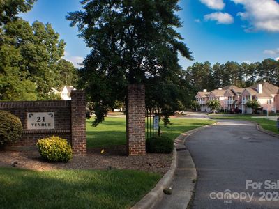 1352 21st Ave NE, Hickory, NC, 28601