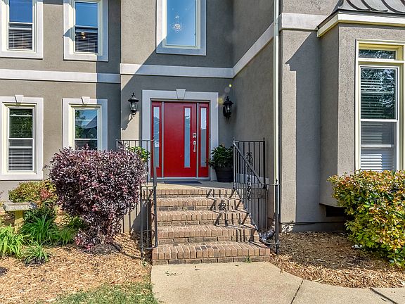 2nd image of 6918 Royce Ct