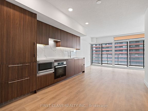 5th image of 3 Concord Cityplace Way #728W