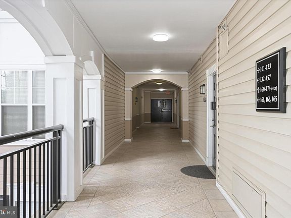 5th image of 501 Hungerford Dr APT 139