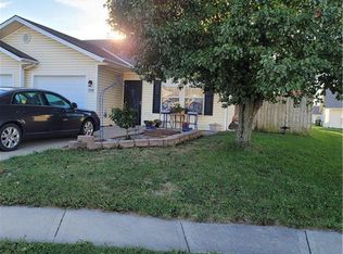 709 Meadow Ln #B, Raymore, MO 64083