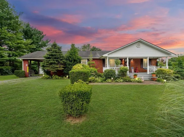 1011 Wilford Hollow Rd, Vinton, VA 24179