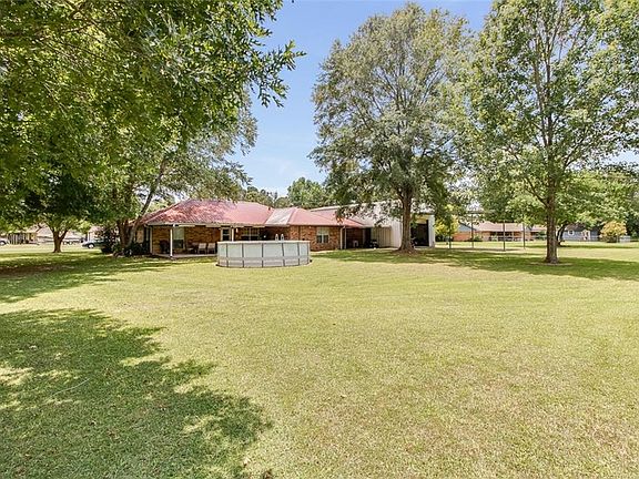 2nd image of 408 Primrose Dr