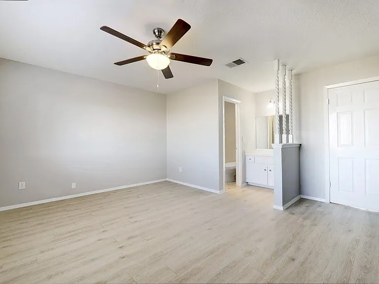 1214 Doonesbury Dr — Photo 13