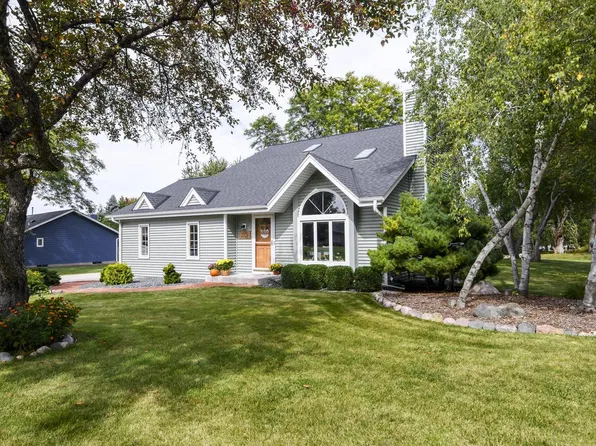 W235N7102 Prairie LANE, Sussex, WI 53089