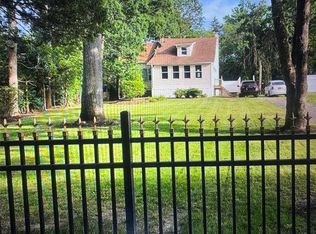 40 Inwood Avenue, Selden, NY 11784