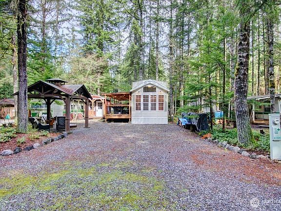 3rd image of 25 Drial Loop