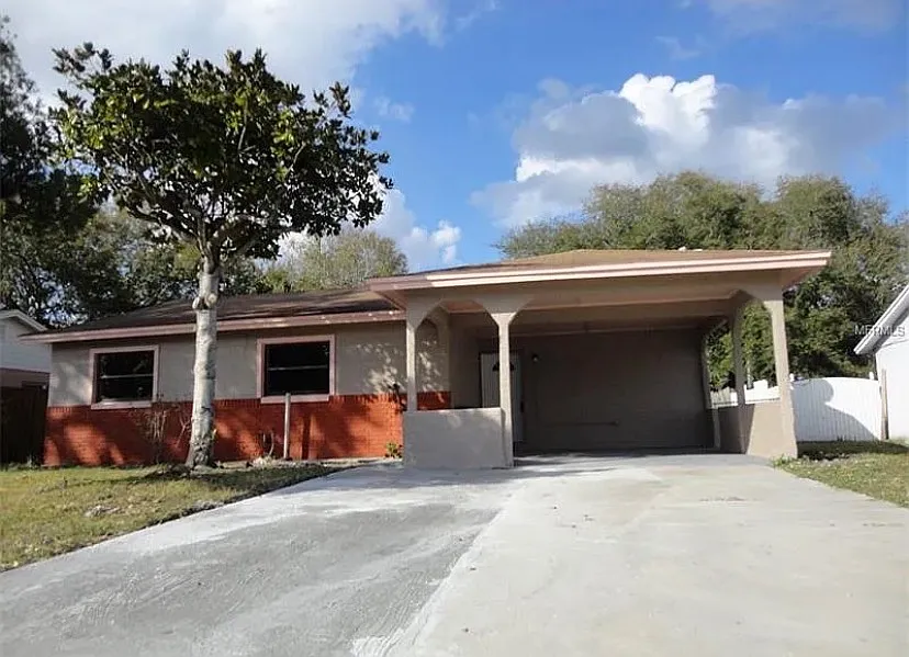3 bed, 1071 sqft, $2,400 — Photo 3