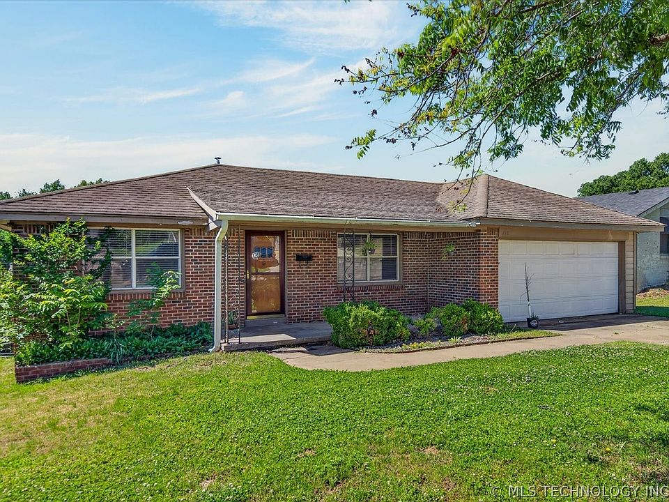 1st image of 129 Fleetwood Pl