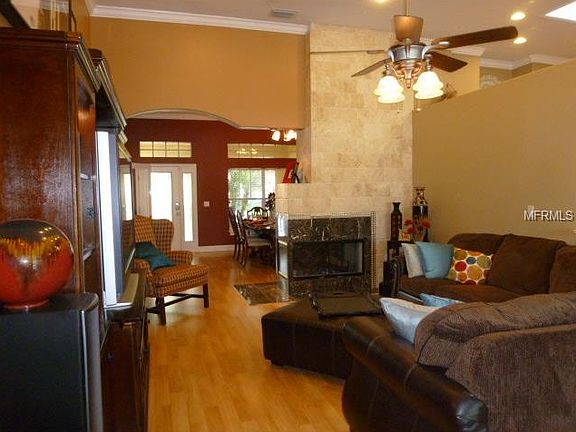 5th image of 16853 Nikki Ln