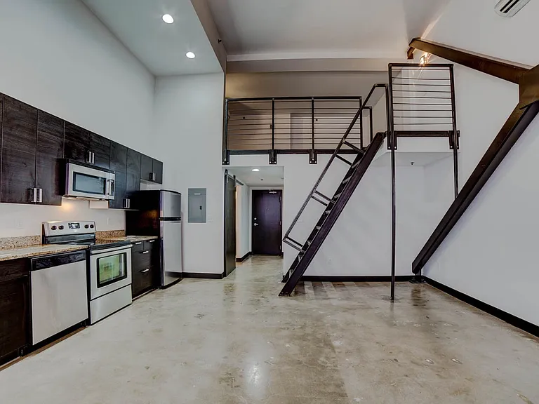 Vandever Lofts — Photo 78