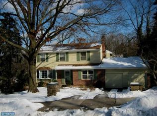 8327 Elliston Dr, Wyndmoor, PA 19038