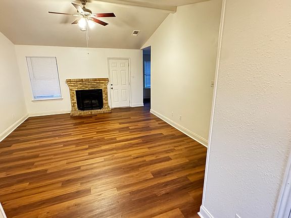 2nd image of 600 Hettie St
