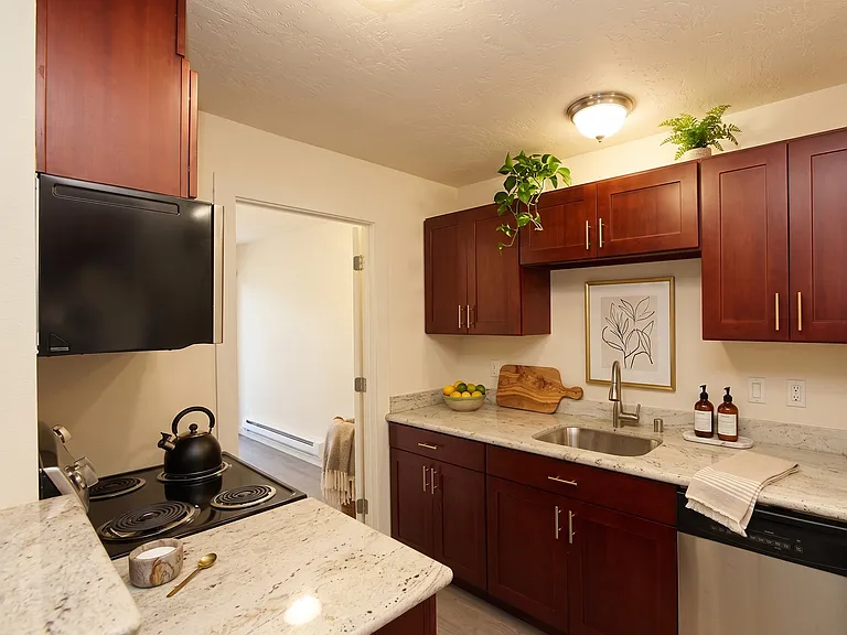 2501 Thorndyke Ave W #303 — Photo 6