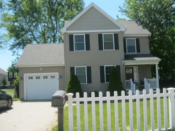1 Balcom St, Nashua, NH 03060