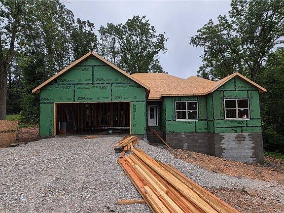2nd image of 1 Darten Cir