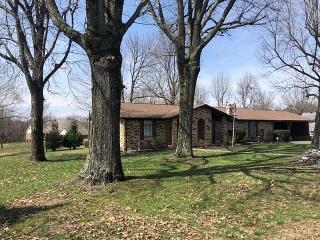 1st image of 902 Cottonwood Ln
