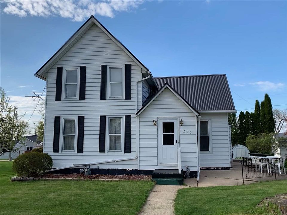 1st image of 205 5th Ave NE