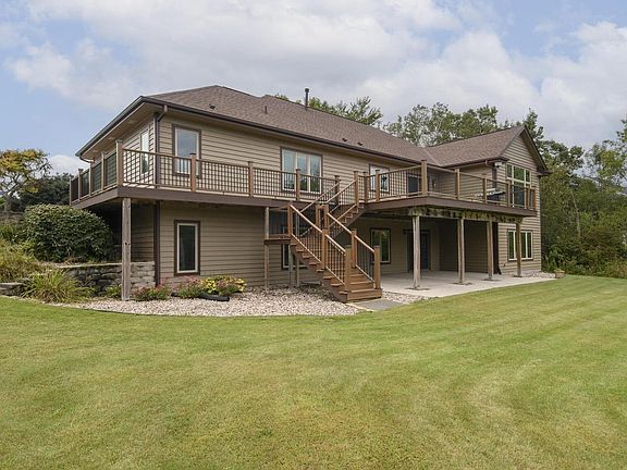 3rd image of 1326 Two Rivers COURT