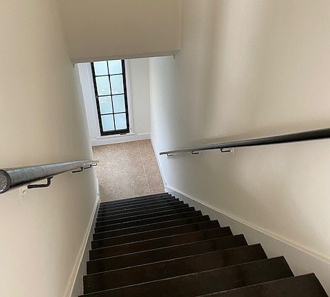 5th image of 1527 3/4 N Vista St