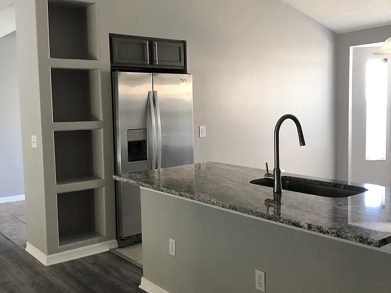 126 Oak Promenade Ct — Photo 17