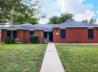 2009 Robin Ln, Taylor, TX 76574