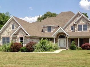 909 E Ridge Ct, Ozark, MO 65721