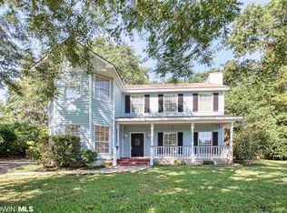 102 Colonial Ct, Daphne, AL 36526