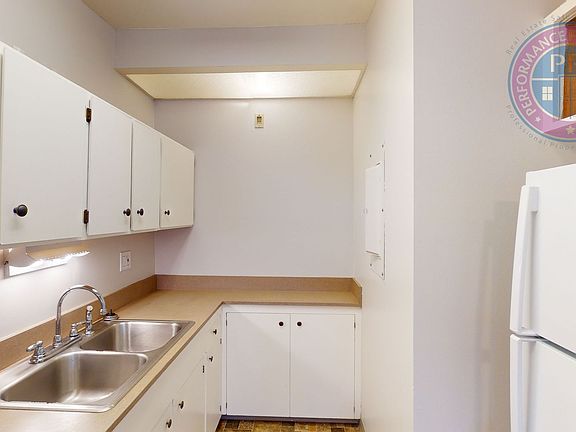 5th image of 7006-7012 SE Rhone St #7010