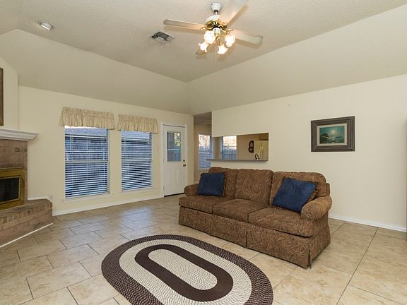 3rd image of 3753 San Francisco Dr