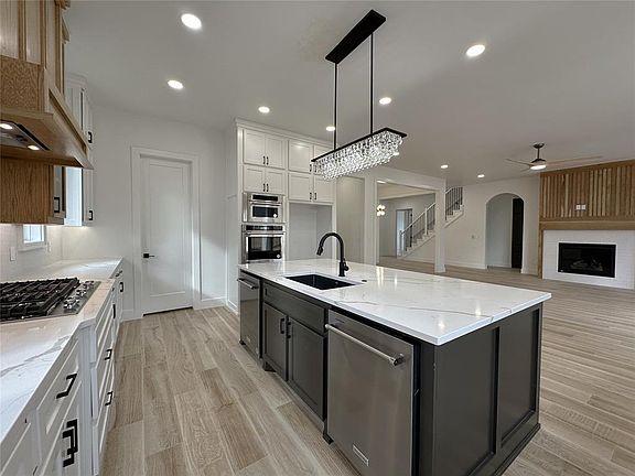 5th image of 6208 NW 154th Cir