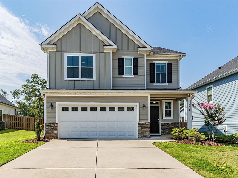 1st image of 412 Longmeadow Drive