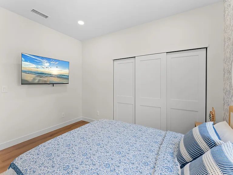 1075 Garfield Ave — Photo 25
