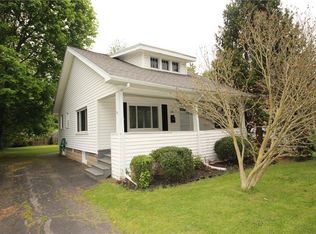 140 Orchard Dr, Rochester, NY 14618