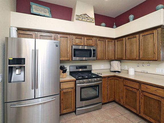 5th image of 10401 E 39th Ln