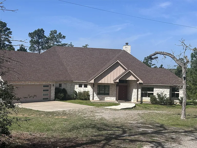 137 Mulberry Ln — Photo 40