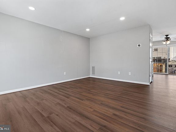 5th image of 6526 Old Carriage Way