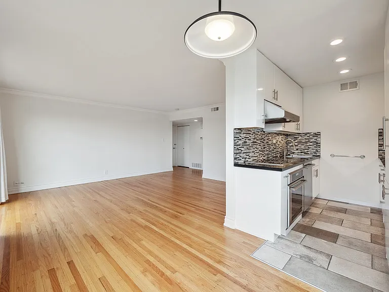 2121 Laguna St #25A — Photo 5