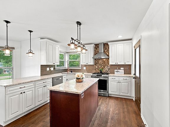 4th image of 3985 Dorchester Ave