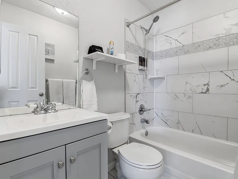 1706 Lake Shore Pl — Photo 23