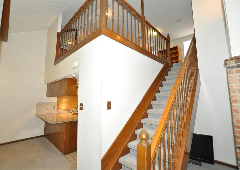 1st image of 19747 Burle Oaks Ct