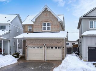 4 Wessex Dr, Whitby, ON L1M2C4