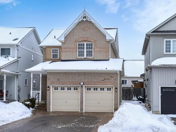 4 Wessex Dr, Whitby, ON L1M 2C4