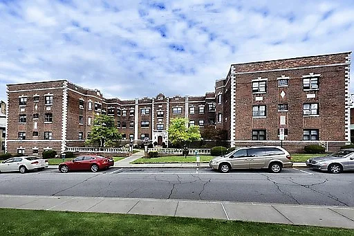 26 Academy Ave — Photo 1