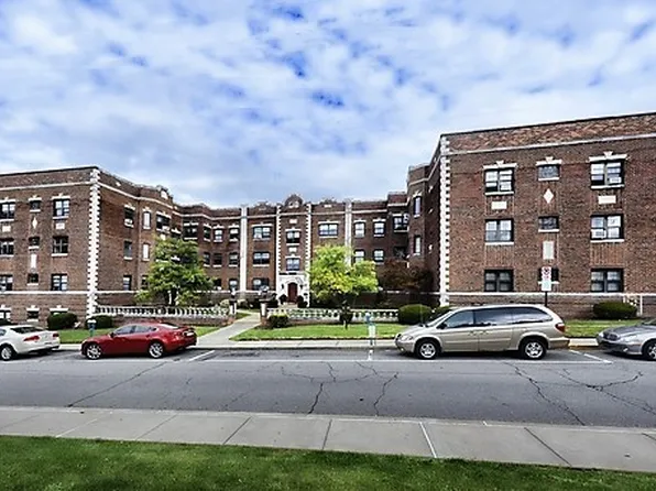 301 - 26 Academy Ave., 26 Academy Ave APT B1, Mt Lebanon, PA 15228