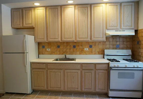 Rented by Goldfarb Properties | media 7