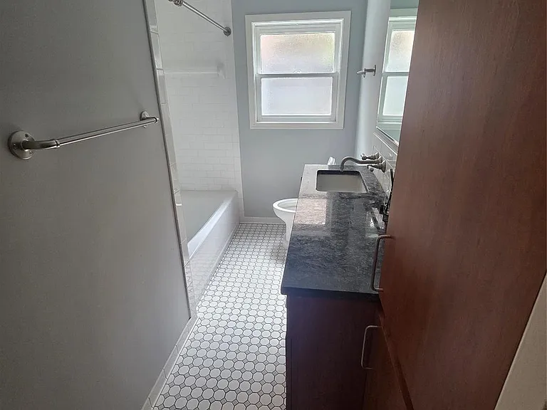 4531 Palmetto St — Photo 12