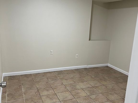 3rd image of 36 Mersereau Ave #1F